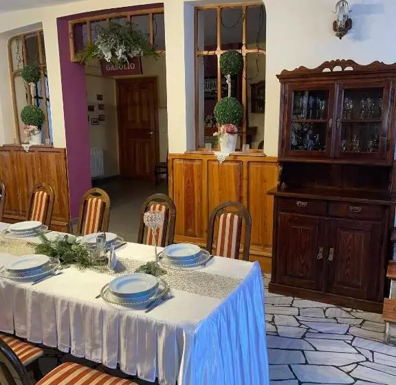 Aamiaismajoitus (B&B) Dworek Galosa