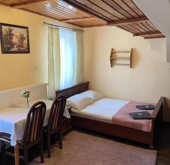 Aamiaismajoitus (B&B) Dworek Galosa