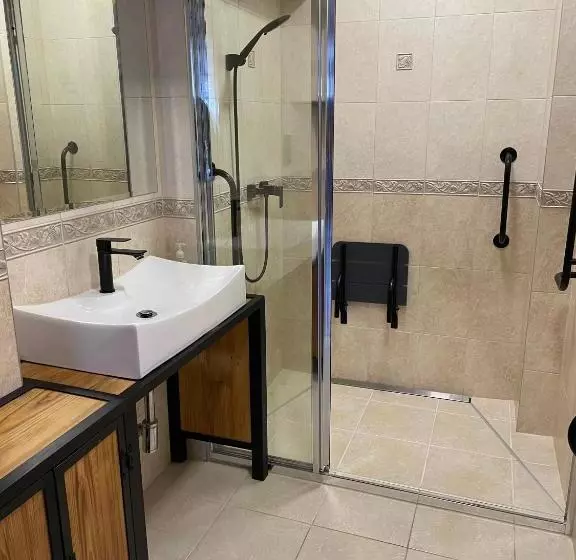 Aamiaismajoitus (B&B) Dworek Galosa