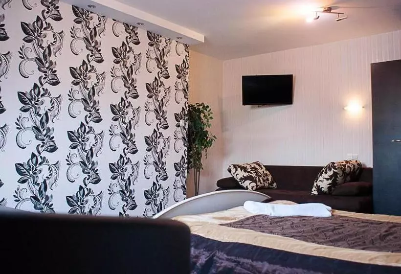 Aamiaismajoitus (B&B) Jaś I Małgosia