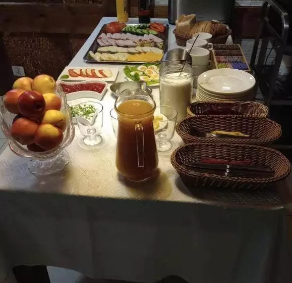 Aamiaismajoitus (B&B) Jaś I Małgosia