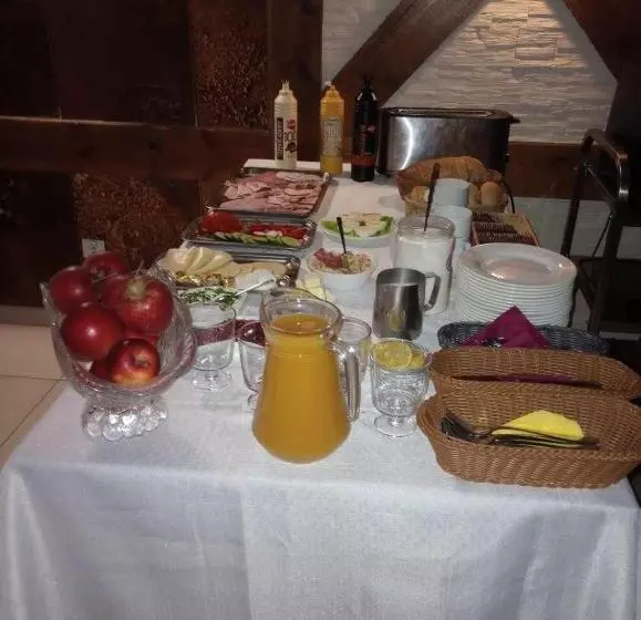 Aamiaismajoitus (B&B) Jaś I Małgosia