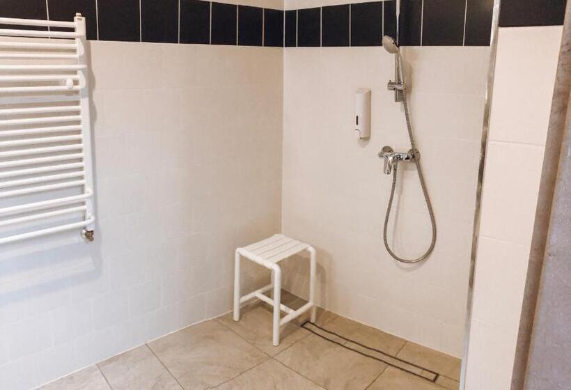 Bed and Breakfast Poznańska19