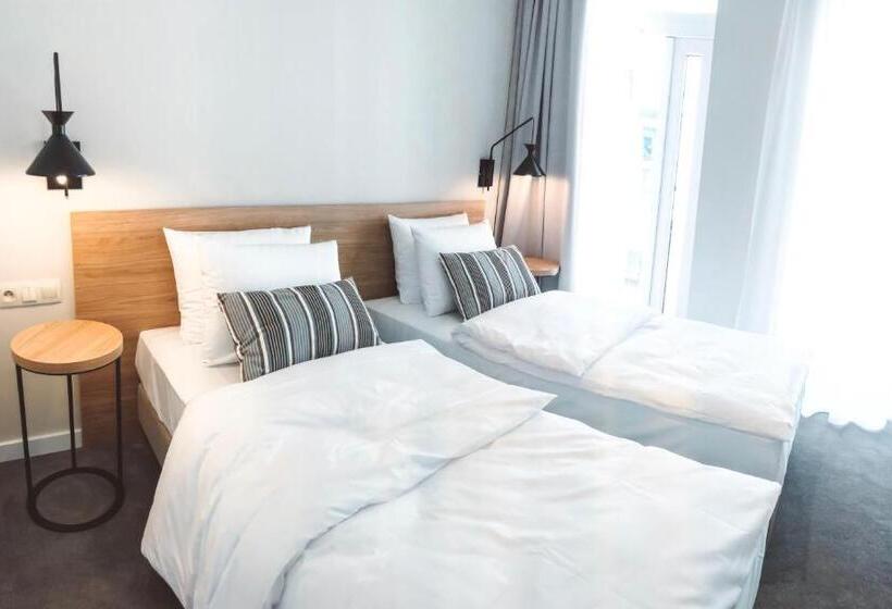 Bed and Breakfast Poznańska19