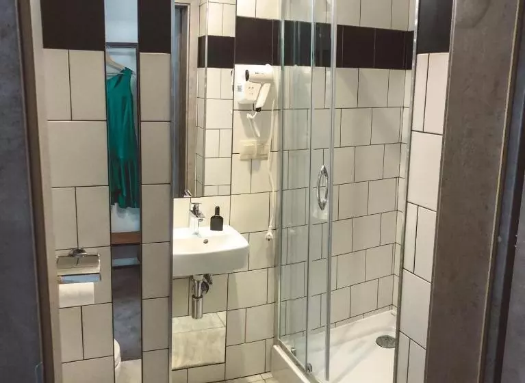 ベッドアンドブレックファースト Poznańska19