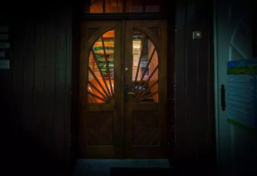 تختخواب و صبحانه Willa Jodła Wisła