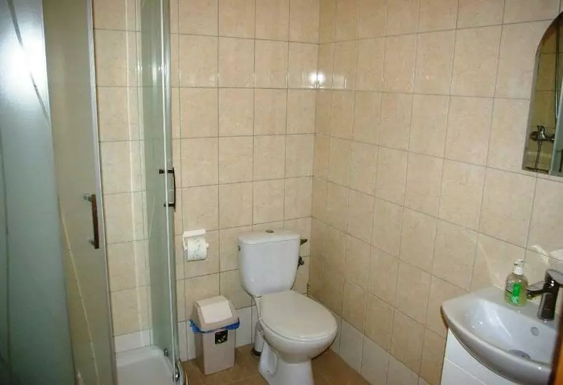 هتل Malibu Lublin