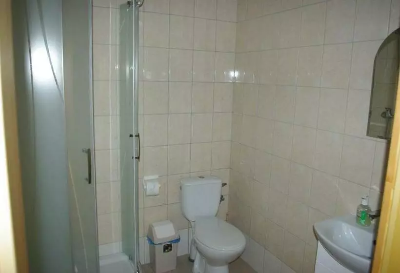 هتل Malibu Lublin