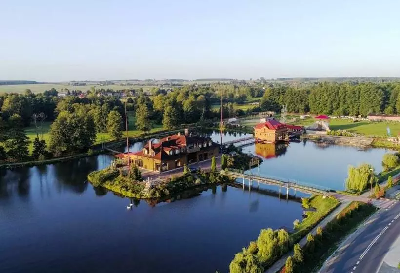 هتل Malibu Lublin