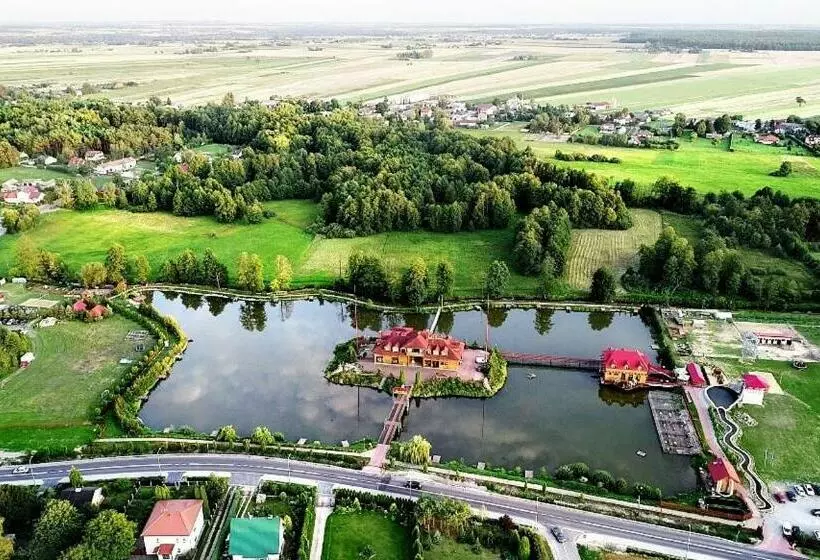 هتل Malibu Lublin