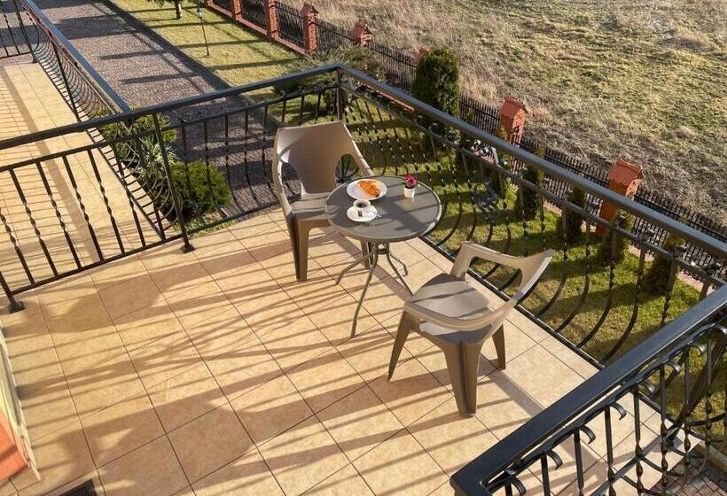 ホテル Zajazd Nad Sanem