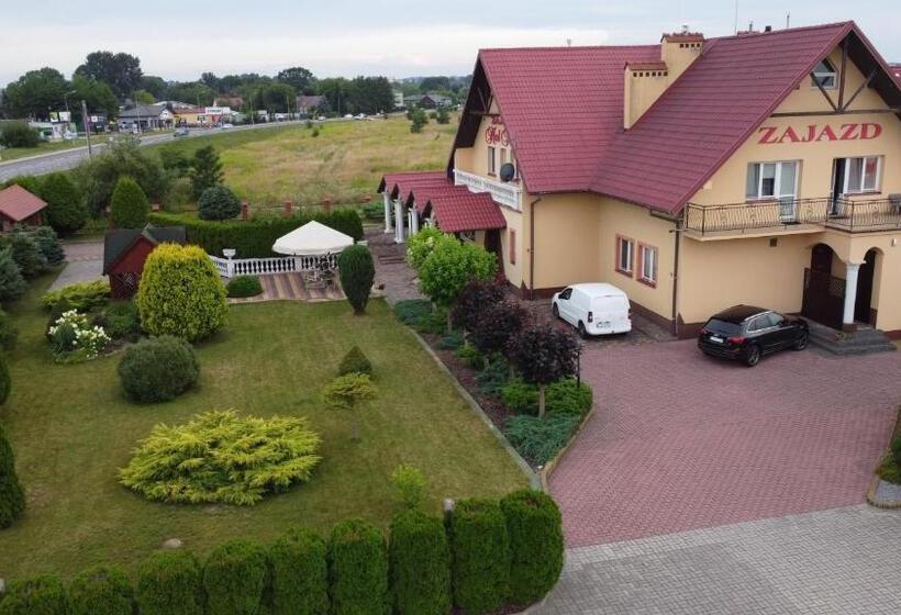 ホテル Zajazd Nad Sanem