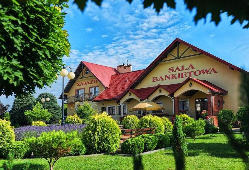 ホテル Zajazd Nad Sanem