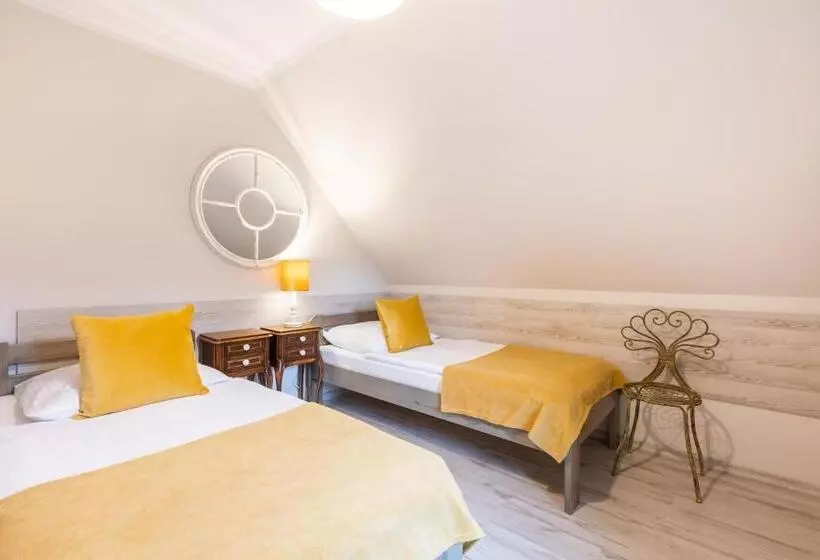 پانسیون Apartementy   Weranda   Z Ogrodem W Centrum