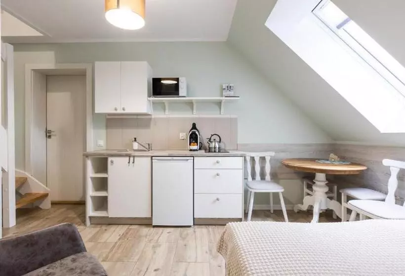 پانسیون Apartementy   Weranda   Z Ogrodem W Centrum