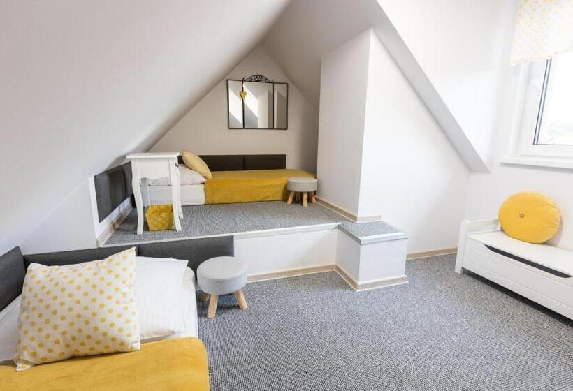 پانسیون Apartementy Weranda Z Ogrodem W Centrum