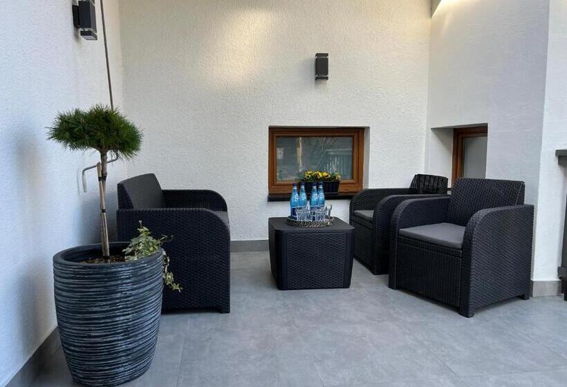 ペンション Villa Slavia