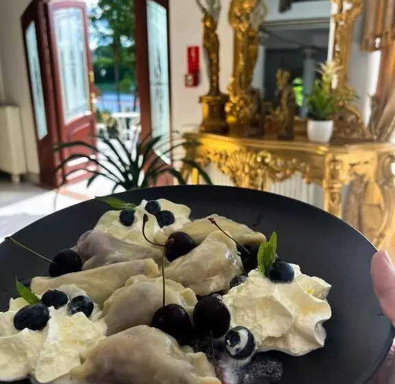 リゾートホテル Pałac Na Wodzie Falkowski Medical & Spa & Conference