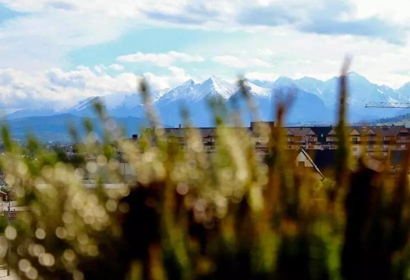 Aamiaismajoitus (B&B) Askana   Basen, Sauny, Jacuzzi