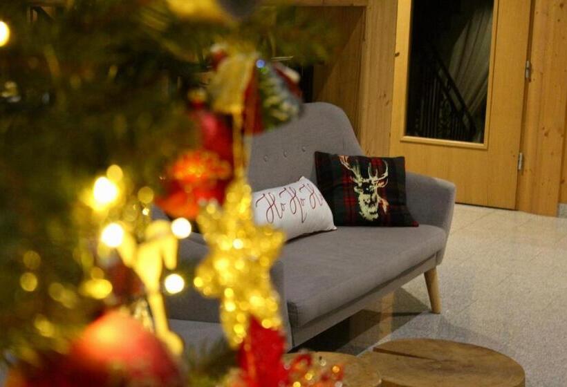 Bed & Breakfast Askana   Basen, Sauny, Jacuzzi