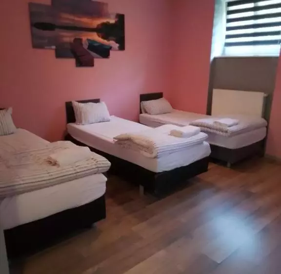 Aamiaismajoitus (B&B) Dom Brama Mazur