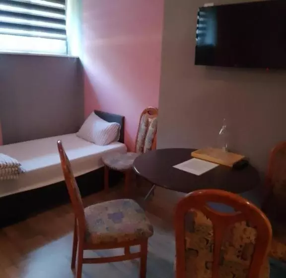 Aamiaismajoitus (B&B) Dom Brama Mazur