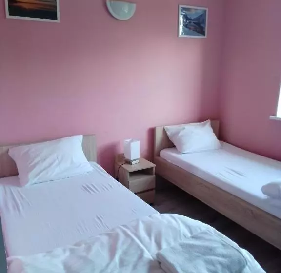 Aamiaismajoitus (B&B) Dom Brama Mazur