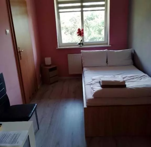 Aamiaismajoitus (B&B) Dom Brama Mazur