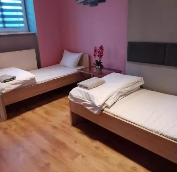 Aamiaismajoitus (B&B) Dom Brama Mazur