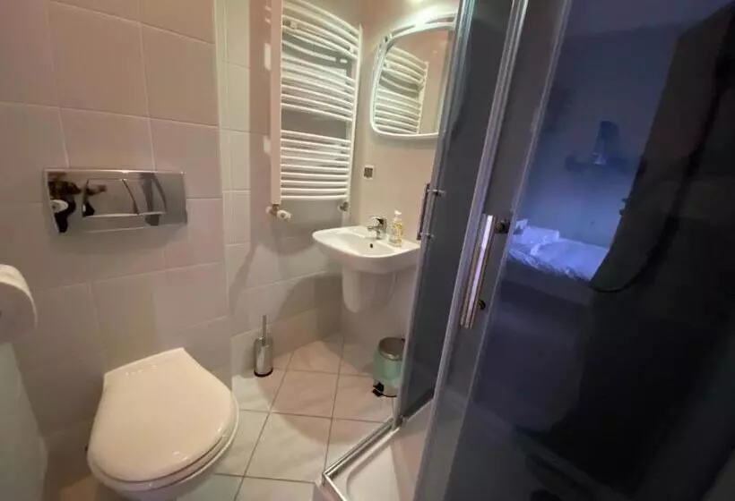 Aamiaismajoitus (B&B) Dom Brama Mazur