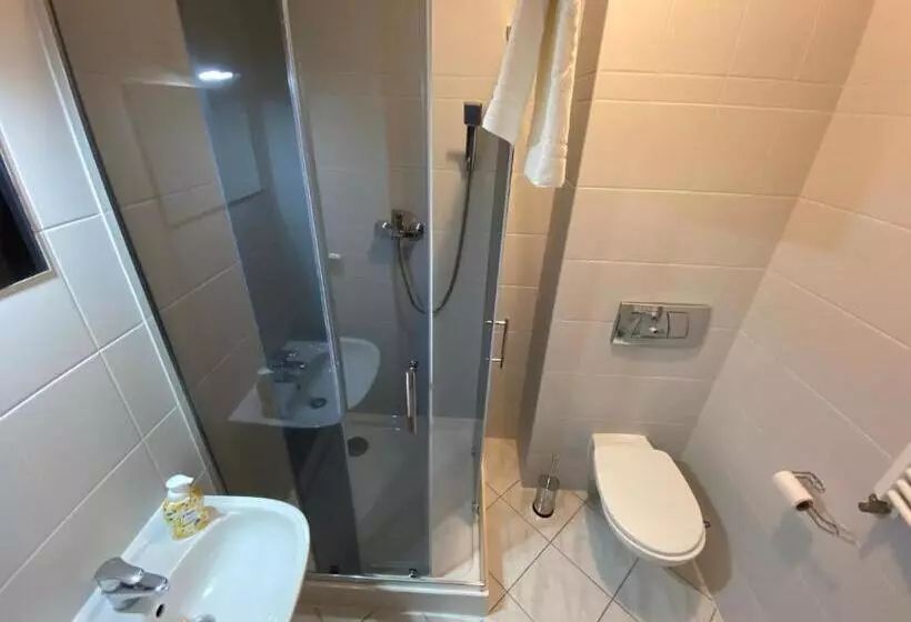 Aamiaismajoitus (B&B) Dom Brama Mazur