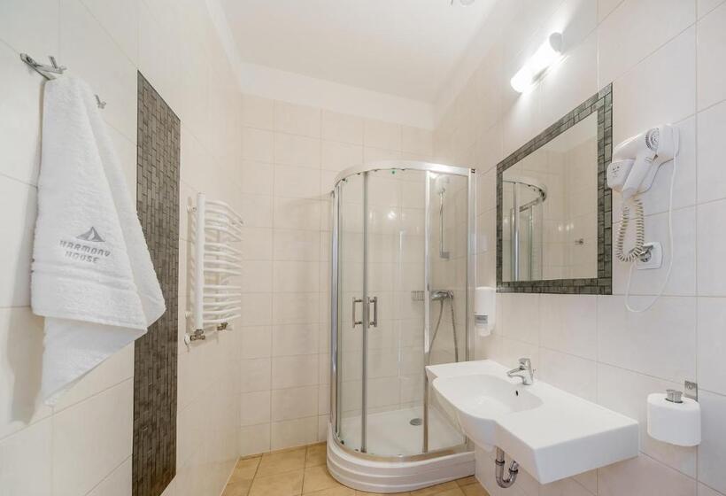 تختخواب و صبحانه Harmony House