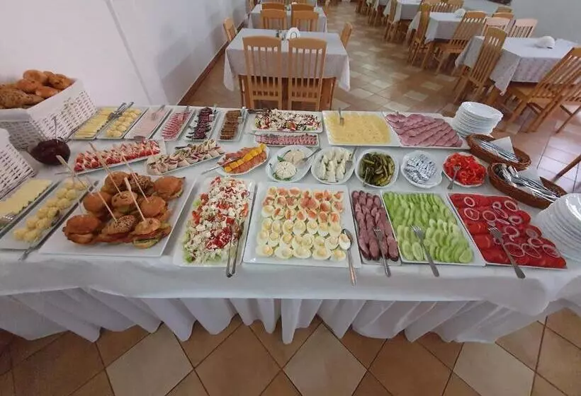 Aamiaismajoitus (B&B) Tasarz Spa Ośrodek Wczasowy