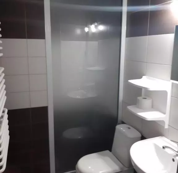 Aamiaismajoitus (B&B) Tasarz Spa Ośrodek Wczasowy