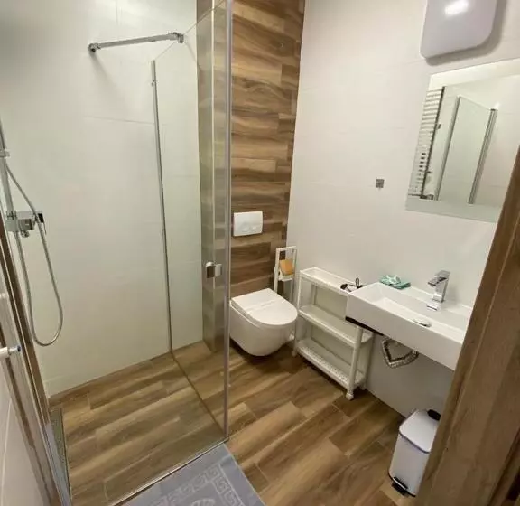 Aamiaismajoitus (B&B) Tasarz Spa Ośrodek Wczasowy