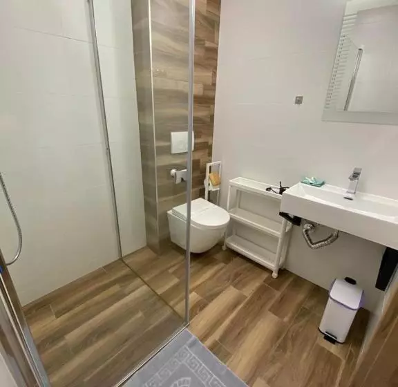 Aamiaismajoitus (B&B) Tasarz Spa Ośrodek Wczasowy