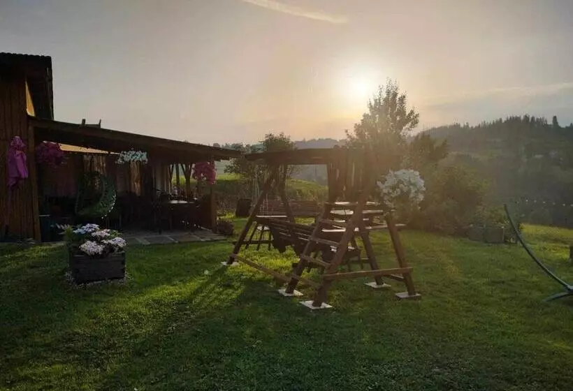 تختخواب و صبحانه U Skowronków