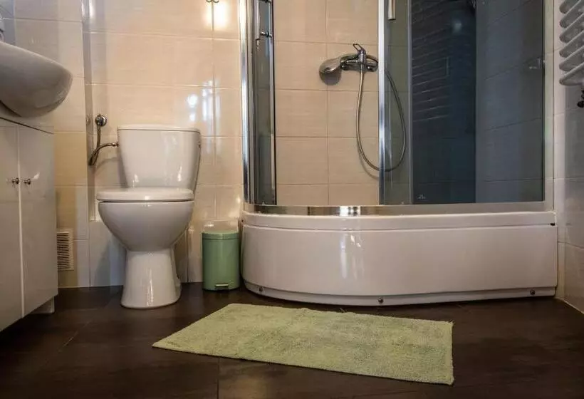 Aamiaismajoitus (B&B) Zajazd Izabela