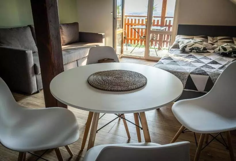 Aamiaismajoitus (B&B) Zajazd Izabela