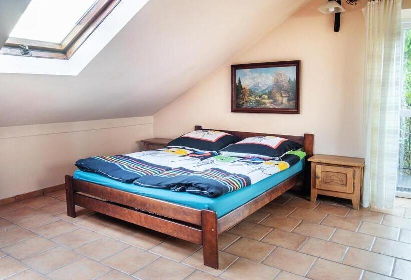 Hotell Agroturystyka Z Alpakami Mazury