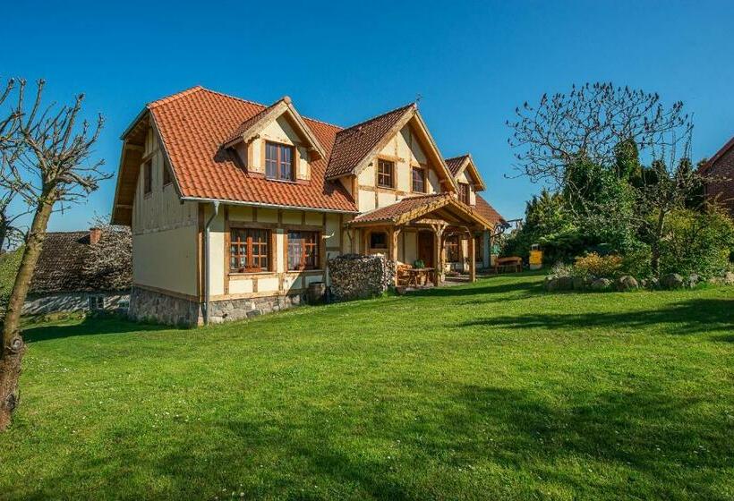 ホテル Dom Na Rozdrozu