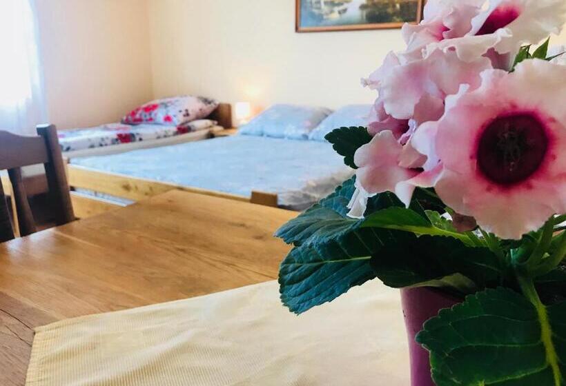 Отель Ranczo W Dolinie