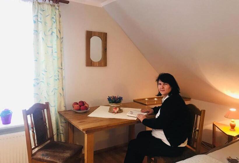 Отель Ranczo W Dolinie