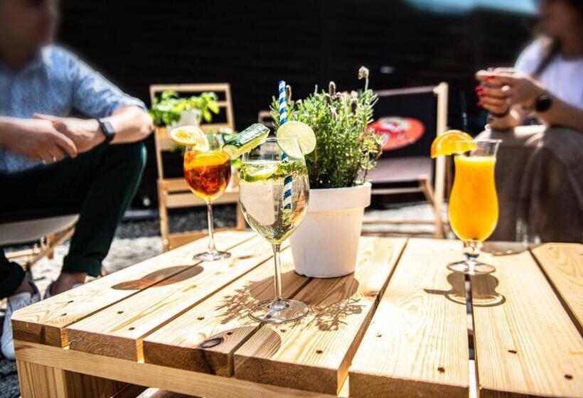 فندق Restauracja Retro