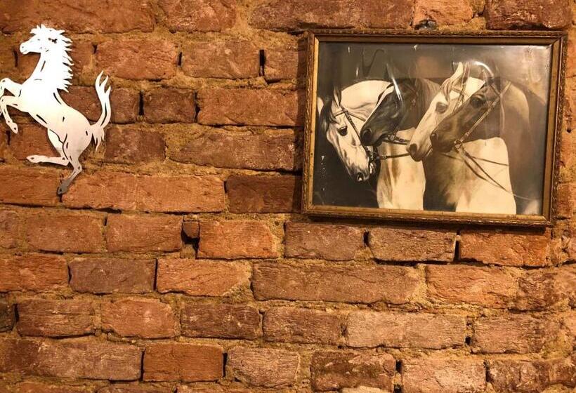 ホテル Stajnia Na Warszawskiej