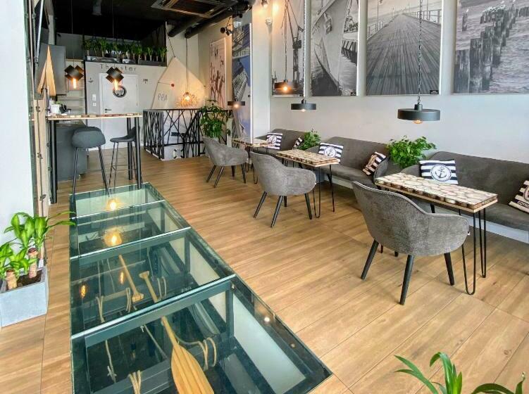 酒店 Thruster   Rooms, Kitchen, Chill Out Zone Netflix, Lobby Netflix