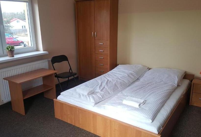 فندق على الطريق Ik Sj