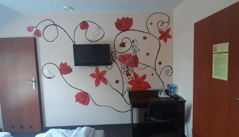 فندق على الطريق Ik Sj