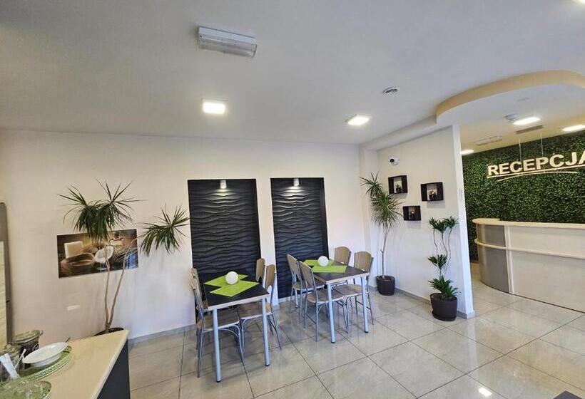 فندق على الطريق Ik Sj