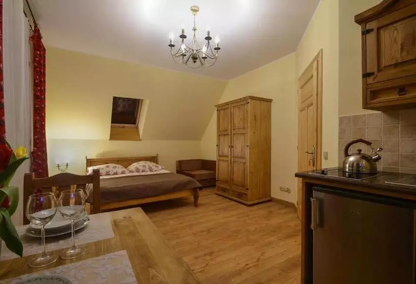 Majatalo Krokuschata Pod Sokolicą